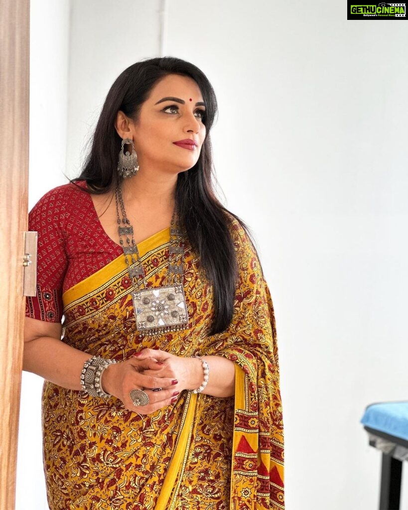 Shweta Menon Instagram - The dazzling @shwetha_menon in timeless elegance with this stunning Yellow Base Modal Silk with red leaf Saree Free shipping in India for orders above 1999/-* DM us for more details or WhatsApp to +91 6282187583 Yellow Base Modal Silk Visit https://byhand.in/ Fabric - Modal Pattern - Printed Worldwide shipping available*** DM for prices and enquires #ByHandFashion #ajrakhStyle #yellowsaree #ajrakhsaree #HandcraftedFashion #saree #TraditionalVibes #EthnicChic #ArtisanalCraftsmanship #SanganeriPrints #HandmadeBeauty #FashionInspiration #ModernTraditional #BohoVibes #FashionStatements #IndianFashion #CulturalElegance #UniqueStyle #HandloomLove #Fashionista #contemporaryindianfashion
