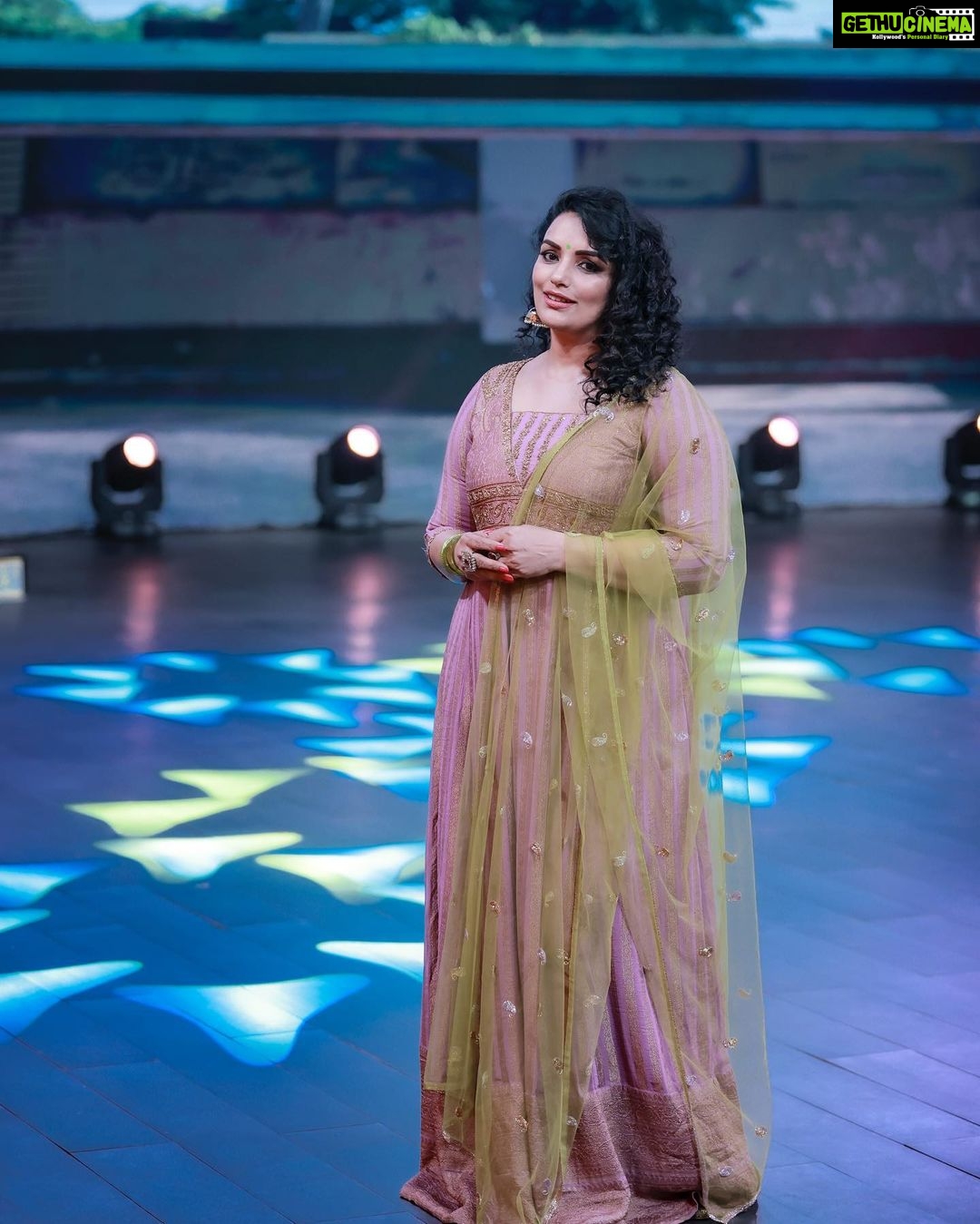 Shweta Menon Instagram - #shwethamenon Stylist : @tharunya_vk Wardrobe : @ahamboutique Accessories : @magmatvm Shots : @abi_fine_shooters MUA : @avinash_s_chetia Nails by : @_nail_on_sale_