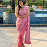 Shweta Tiwari Instagram - Styled by @stylingbyvictor @sohail__mughal___ Outfit- @aartimahtani Accessories - @jet_gems Assisted by- @stylevanitywithaarya @styleby_antara