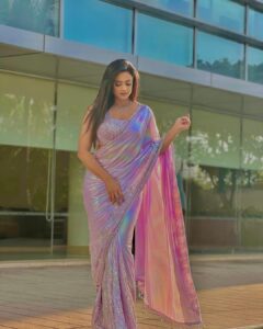 Shweta Tiwari Instagram - Saree @kaaishabyshalini
Accessories @goldsmiths_jewellery
Styled by @sohail__mughal___ @stylingbyvictor
Assisted by @styleby_antara
Pr agency @papillonpublicrelations