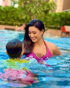 Shweta Tiwari Instagram - 🏊‍♀️ day out!