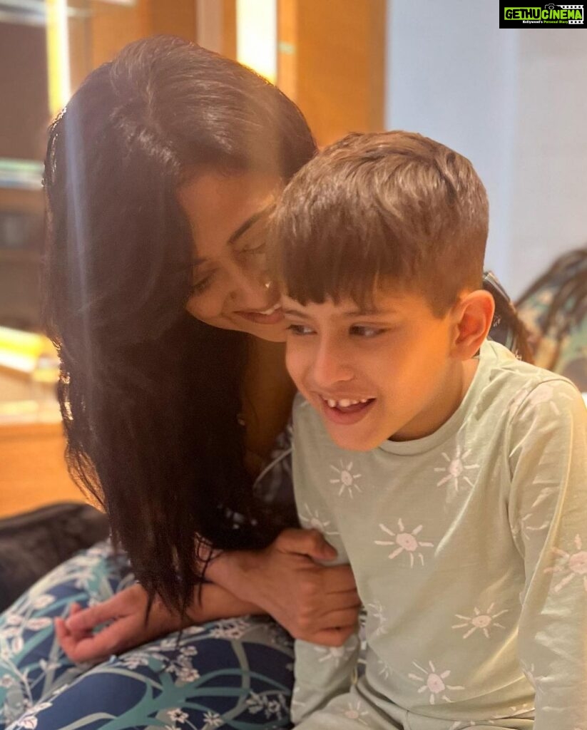 Shweta Tiwari Instagram - For a moment like this! ❤️