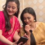 Shweta Tiwari Instagram - True love does exist.. don't you think so guys! But why is she laughing,🤔