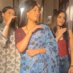 Shweta Tiwari Instagram - Finding “Disaaa” inbetween the shot @anushka_merchande 🫰🏼 🎥: @rohitsingh1176