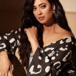 Shweta Tiwari Instagram – Go on, Burn a while!

Styled by @stylingbyvictor @sohail__mughal___
Assisted by @styleby_antara
Outfit @kostume_county
Earrings @rubans.in
Clicked by @amitkhannaphotography
Hair @hair_by_rahulsharma
Makeup @durgedeepak76
Location @novotelmumbaiairport