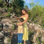 Shweta Tiwari Instagram – Picnic in the mountains 🧺

@thewestinhimalayas