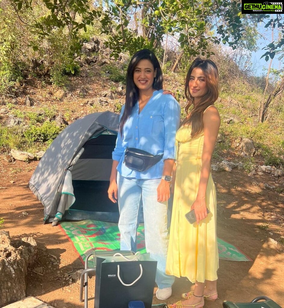 Shweta Tiwari Instagram - Picnic in the mountains 🧺 @thewestinhimalayas