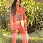Shweta Tiwari Instagram - Tribe vibe ! Styled by @stylingbyvictor @sohail__mughal___ Clicked by @amitkhannaphotography Outfit @zara Corset @nidzign Accessories @mozaati Assisted by @styleby_antara Hair @hair_by_rahulsharma Makeup @durgedeepak76 Location @novotelmumbaiairport