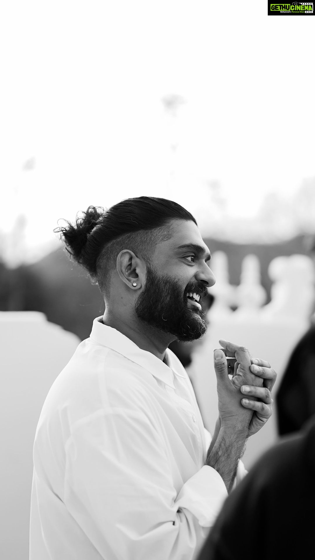 Sid Sriram Instagram - “Do the Dance” Music Video Out Now / Link in Bio When writing “Do the Dance”, it was intuitively clear to me that the spirit of the piece was one’s search for home. No, not search, longing. The deep longing to find and exist in spaces that feel like honest, open, clear, warm, liberating breaths of fresh air; home. It was a fulfilling experience working on the video for “Do the Dance”. We shot it at the Malibu Hindu Temple and worked with UCLA’s Raas Bataaka dance team. Both of these elements feel like deep snapshots of my experience growing up Indian in California. Growing up, I would frequently visit and perform at temples just like this one with my family. In high school, my Gujarati friends would bring me to Dandiya Raas events every year, and I vividly remember those nights being filled with the same excitement and joy we’d feel when going to school dances. The Malibu temple has such a powerfully calming energy, grateful to have shot there. And big shout out to the girls from UCLA Raas for bringing a palpable joy to the shoot. The final element that felt necessary was someone to embody this combination of search/longing/joy. I’m deeply grateful to Tanima for welcoming my request for her to be in the video. Her presence in it is effortless, subtle and powerful. The Indian Diasporic experience in America is specific, layered and full of dimension. Tanima approached the creation of this visual with a true sensitivity, care and respect. It feels like home. Shouts to everyone involved: Director - Tanima Mehrotra @bytanima DP - Cam Roberts @cont4ct Production - Muddy Water @muddywater / Studio Puja @studiopuja EP: Farah Idrees @idr_farah EP: McCray Sutherlin @mccray Producer: Nour Sayeh @noursayeh Associate Producer: Sahnah Dhrif @sahnahhh Editor - Michael Rees @leadprotagonist Colourist - Connor Bailey @connorjbailey Stylist- Quinci Bryant @quinci Clothing- @vihanga.co Location- Malibu Hindu Temple @MalibuHinduTemple Dancers - UCLA Raas Bataaka @bataakanushaak Label - @defjam (Got more ppl to shout out but my captions be too long for IG, gonna shout them out in the comments) All love