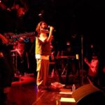 Sid Sriram Instagram - A bit of “Came Along” from a few weeks ago at LPR in NY with @evanguymandude. Rest of the squad in the back radiating only the greatest vibes 🎥: @tejxpatel All love