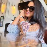 Siddhi Idnani Instagram - to be happy in the now, unapologetically 💜🍍