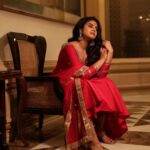 Siddhi Idnani Instagram - “I’m going to make everything around me, beautiful” - Elsie de wolf 🤍 Styling & designer - @labelswarupa 📸- @deepak_durai_photography MakeUp & Hair - @kaviyaartistry_off Jewellery- @mspinkpantherjewel