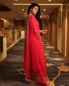 Siddhi Idnani Instagram - “I’m going to make everything around me, beautiful” - Elsie de wolf 🤍 Styling & designer - @labelswarupa 📸- @deepak_durai_photography MakeUp & Hair - @kaviyaartistry_off Jewellery- @mspinkpantherjewel