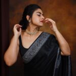 Siddhi Idnani Instagram - she’s clarity & confusion never enough, always too much . . . . Outfit - @savinidii Mua - @priya_durai_makeoverartistry Jewellery - @mspinkpanther Shot by - @crackjackphotography @jenovin_05