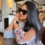 Siddhi Idnani Instagram - to be happy in the now, unapologetically 💜🍍