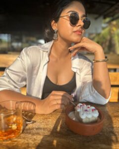 Siddhi Idnani Instagram - good food @locuragoa , golden hour and some good old Goa 🌴
