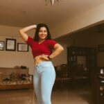 Siddhi Mahajankatti Instagram - • Lazy Thursday evening, decided to shoot a dance reel as my warmup before I head out for my run !!! • #feelitreelit #trendingreels #trendingsongs #trendingnow #trendingdances #bollywood #reelsviral Bangalore, India