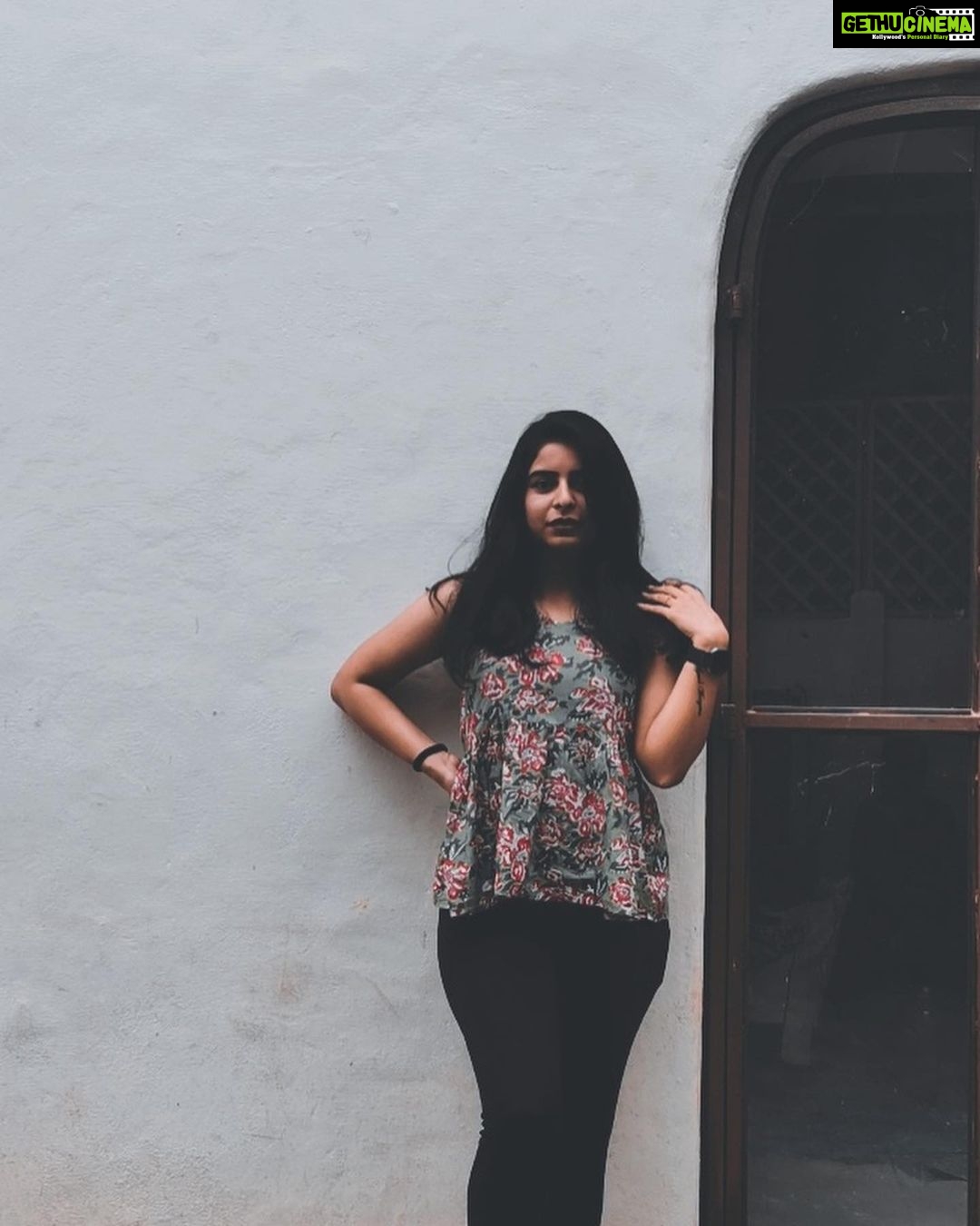 Siddhi Mahajankatti Instagram - • DM @elaani.in for fashionable - Sustainable Clothing • Green Theory