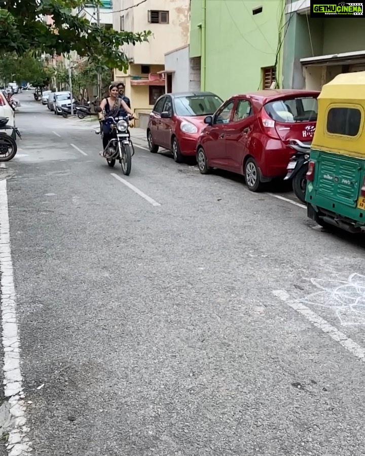 Siddhi Mahajankatti Instagram - • “Gowri” Singh giving a good competition to Kabir Singh• #rx135 PS : Ma please can I buy a bike now ? VC : @kv_shreesha @shravani_kv Bangalore, India