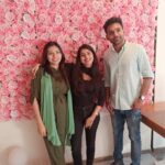 Siddhi Mahajankatti Instagram - • Thank you @butterartisancafe for having me over❤️ The food was finger licking yummm ❤️ All the very best @surumi_nb and really proud of your husband for supporting your goals! Head over to @butterartisancafe and have these : - Pink lemonade - Onion rings (This is my personal favorite) - Pineapple feta cheese salad ( This was finger licking yum) - Mushroom stroganoff (This filled my tummy )• PS : Swipe to see the food pictures 😋 Butter Artisan Cafe