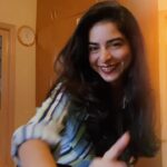 Siddhi Mahajankatti Instagram - • GRWM ft. My Daily Routine For Office ✌️• PS : 1 hr of getting ready plus 1 hr of travel in 30 secs. Phewww Adulting is difficult! #trendingreels #trending #trendingsongs #trendingnow #explorepage #explore #exploremore #exploreeverything #grwm #grwmreel #routine Bangalore, India