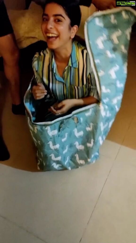 Siddhi Mahajankatti Instagram - • In today’s daily entertainment episode, I was challenged by my brother that I wouldn’t fit into the bag! Well, watch the entire video to know if I won the challenge or not 😂• PS : Please listen to Amma’s commentary as well, it’s hilarious 😂 #instagram #instagood #love #like #follow #photography #photooftheday #instadaily #likeforlikes #picoftheday #fashion #instalike #beautiful #bhfyp #followforfollowback #likes #art #photo #me #followme #smile #happy #insta #nature #style #life #myself #india #likeforfollow #l