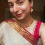 Siddhi Mahajankatti Instagram – • Getting ready for all my besties weddings ❤️•

PS : Got this beautiful jewellery set from @bridal_jewellery_sets_rakews 

#trending #trendingreels #trendingsongs #trendingnow #dressup #wedding #sareelove #sareedraping #explorepage #explore #feelitreelit Bangalore, India
