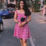 Siddhi Mahajankatti Instagram – • Loved this beautiful customised dress from @inga.aparnaminu •

#trendingreels #trending #trendingsongs #trendingnow #dressup #weekend #weekendvibes #explore Bangalore, India