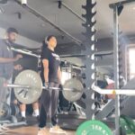 Sija Rose Instagram - Stage one: Get your form right . Watch till the end when coach smiles when we burn out @coach_ayush_ thank you 🤩 Darc1Fitness