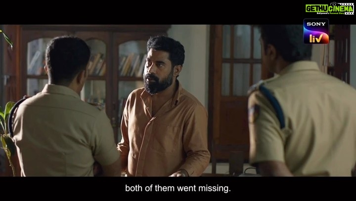 Sija Rose Instagram - പൊലീസിന് മുന്നിൽ ചോദ്യങ്ങൾ ഉയർത്തി റോയ്! രഹസ്യങ്ങളുടെ ചുരുളഴിക്കാൻ അയാളുടെ ഡിസോർഡർ സഹായകമാകുമോ? ഒരു ത്രില്ലിംഗ് ഇൻവെസ്റ്റിഗേഷൻ സ്റ്റോറി കാണാം Sony LIVൽ. #Roy #SonyLIV #RoyOnSonyLIV @sunilibrahim @surajvenjaramoodu @shinetomchacko_official @sija_rose_george @jins_baskar @ronydavidraj @anjujosephofficial @riaa_saira #Vijeesh @diljitgore @anoopkumar296 @bobansamuel3560 @joyjenny902 @anandmanmadhan @jeffythomas19 @rajagopalanpankajakshan @javedchempu @munnapm @vinayaksasikumar @mrvibinram @suhail_ibrahim2080 #ShameerS @justyartist @afzal.azad @getsaajan @gopisundar__official @bawaart @remyaansuyasuresh #Amalchandran @abjubin #Vinodpsivaram @remeshcp @coconutbunchcreations @sinat_savier @rahimpmk @sanoob_k_yousef @sitharakrishnakumar @soorajsanthosh