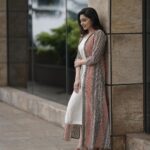 Sija Rose Instagram – Some more from this series
*Cape down*
.
Pic: @stories_by_fari 
MUA : @vini_makeup_artist_ 
Styling: @shantikrishna 
Attire: @byhand.in