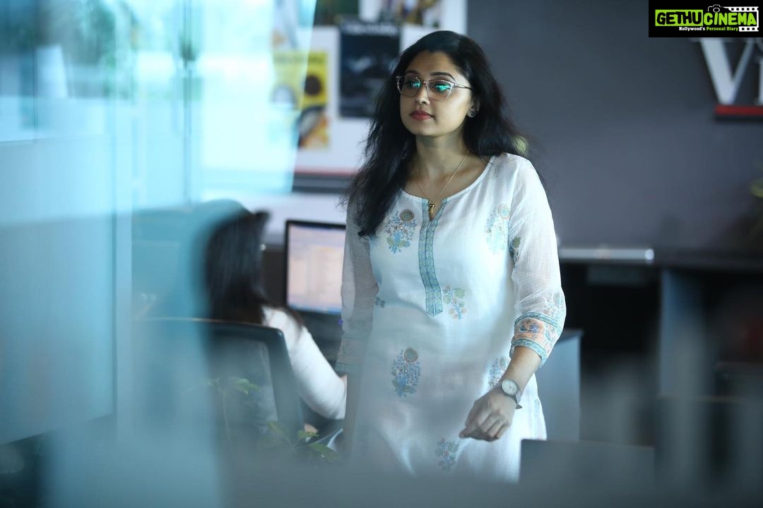 Sija Rose Instagram - Being Teena! My first day of Roy shoot started at Teena’s work place! A passionate journalist, woman of her word and a girl boss of her life! Creating her with those subtle looks and mannerisms. . #royteena #roymovie #malayalammovies #sijaarose