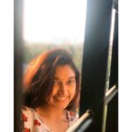 Sija Rose Instagram - Lets spread some joy and smile Dil se! Wishing all Happy Vishu and Tamil New Year! #somecandids #memory #seasonsgreetings #💕 #smiledilse