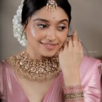 Sija Rose Instagram - Radiant Royalty: Embracing Elegance in Blush Pink! Witness the Queen like ethereal nude and glowy bridal makeover, adorned in a mesmerizing pink bridal saree and adorned with exquisite antique jewellery MUA: @abilashchickumakeupartist Saree @thebrandstorebyfebitha Photography @paper_plane_wedding Jwellery @bliss_bridal_collections #sijaarose #abilashchickumakeupartist #mua #makeupartist #bridalmakeover #pinksaree #southindianbride #indianbride #glow