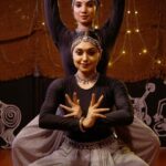 Sija Rose Instagram - Something UNHOLY . Team : @i_do_wedding_filmer MUA: @lilly_shaneesh_makeup Dance floor: @thudippu_ #dance #dancelife #indiandance #unholy #letsdance #classical #instadance #instagood #insta #indian_dance_culture #danceoff #danceindia