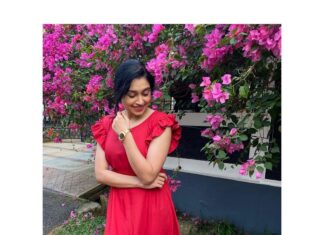 Sija Rose Instagram - Bougainvillea , a wild pink blush. . Simple and stands with lush spreading charm . She is bougainvillea 💕 . #bouganvillea #redriddinghood #pinkblush
