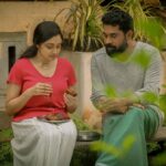 Sija Rose Instagram - Roy and Teena in their small world with some chai, snacks , laughter and plant shopping . Team #roy @surajvenjaramoodu