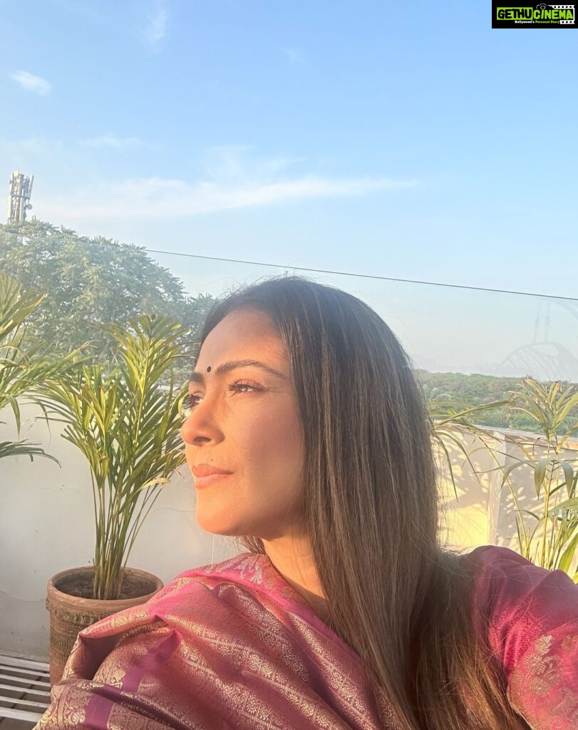 Simran Instagram - Let's start the day with a smile and positive vibes✨ #RiseAndShine