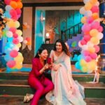 Simran Budharup Instagram - This is how we roll🤣😂 #funny #comedy #friends #coactors #onset #fun #bts #crazy #show #pandyastore #follow