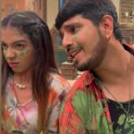 Simran Budharup Instagram - Rishita Aur Shiva Ki Aapdha Ko Simran Aur Kanwar Ne Avsar Mein Badal Liya 🤣 #gobargang #gobar #fun #funny #bts #shoot #actors #actorslife #hair #makeup #follaoe #pandyastore #starplus