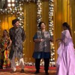 Simran Budharup Instagram - This Day Had Me Butterflies in My Stomach till I Was Off To Sleep… I Remember Every Year In Navratri I Use To Get Ready And Go For Garba Where @falgunipathak12 Maam Use To Perform And Being A Shy Child Just Stand There Looking At Her🙈🙈🙈 Nostalgia 🌈❤️ And Today I Am So Sooo Happy To Share A Stage With Her😭 Also Not To Forget That I am Awestruck By Her simplicity… What A Vibee… A True Garba Queen👯‍♀️❤️ @falgunipathak12 #blessed #beautiful #hair #makeup #falgunipathak #garba #gujarat #gujjus #lovedance #follow #pandyastore #starplus #gratitude