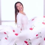 Simran Budharup Instagram - Attention all fashion lovers! Ladies Shopping Mela is live from 5th-8th May, Get ready to indulge in the latest fashion trends, beauty products, home decor, and more. @shopsy_app has it all! Go and explore the special sale exclusively for women. With prices starting at just Rs 49, you can upgrade your wardrobe without breaking the bank. Don’t wait, head to Shopsy today! #LadiesShoppingMela #Shopsy #Ad