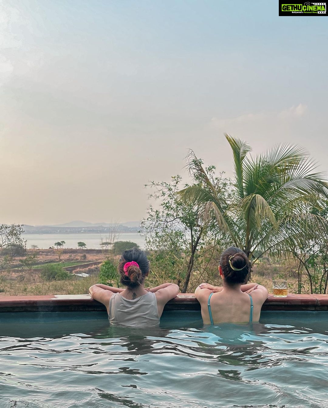 Simran Budharup Instagram - I like me better when Iām with you š¤š š @redstonevillas #vineyardsbyredstonevilla ⢠⢠⢠⢠#wanderlust #bff #travelgram #bestfriends #travelblogger #nashik #bestie Nashik