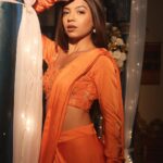 Simran Budharup Instagram - Ironically, It’s Looks Like I Can Handle My Pallu Better Than My Problems🤪🙈🧡 #love #fun #love #traditional #saree #beautiful #hair #makeup #lovemyself #aselflove #selfappreciation #cutest #follow #pandyastore #starplus #actor