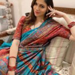 Simran Kaur Mundi Instagram - Moon ji jaldi aajaaooooo😫😫😫 #KarwaChauth #ready . . #sareelove #indianfestival #moon #comesoon