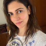 Simran Kaur Mundi Instagram - A #NoMakeup #GoodMorning selfie🌸✨