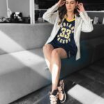 Simran Kaur Mundi Instagram - #colour or #blackandwhite #PickOne ☝️ . #basketball #jordanshoes #crimson #b&w #sportychic #nbaindia #nba #ballislife