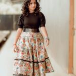 Sivaangi Krishnakumar Instagram - 🦋🙈 #cookwithcomali #cookwithcomali4 Photography @raghul_raghupathy Wearing @styl_chennai Makeup by yours truly🤭