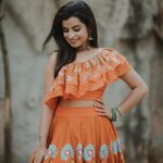 Sivaangi Krishnakumar Instagram - 🍊🧡 Outfit @baavli Styling @anushaa13 Makeup and hair @arupre_makeup_artist Photos @pugazhhhh #cookwithcomali