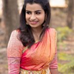 Sivaangi Krishnakumar Instagram – Converted Amma’s @binni.krishnakumar saree into a half saree😍😍 also meet my sudden friend who showed up during photo seshh😄
Hair : @arupre_makeup_artist 
Makeup : Yours truly😌
Photo @raghul_raghupathy 
Retouch @retouch_by_gokul
